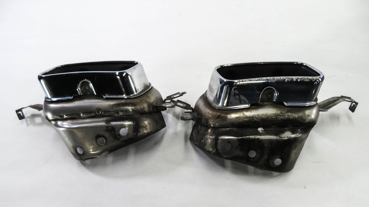 Thumbnail 5: 2011 BMW 750i (F01) EXHAUST TIP SET-2