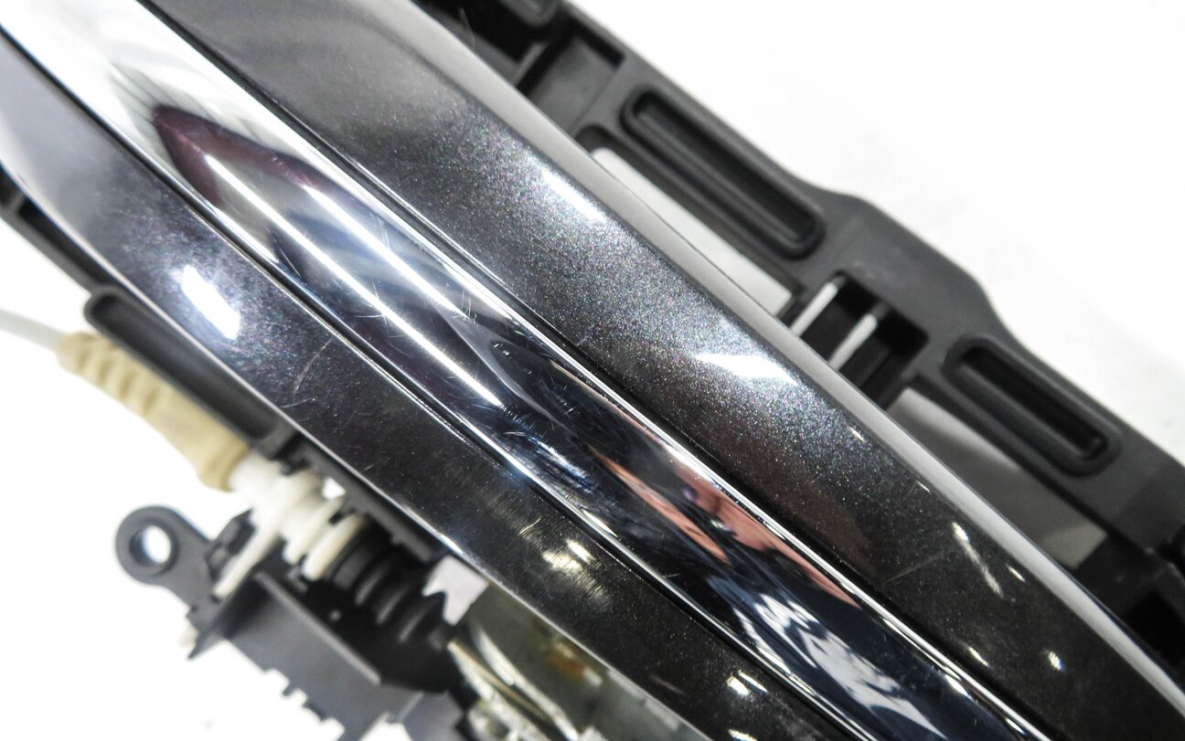 Thumbnail 7: 09-18 BMW 528i 535i 550i 740i 750i 760i RIGHT FRONT COMFORT DOOR HANDLE (GRAY)