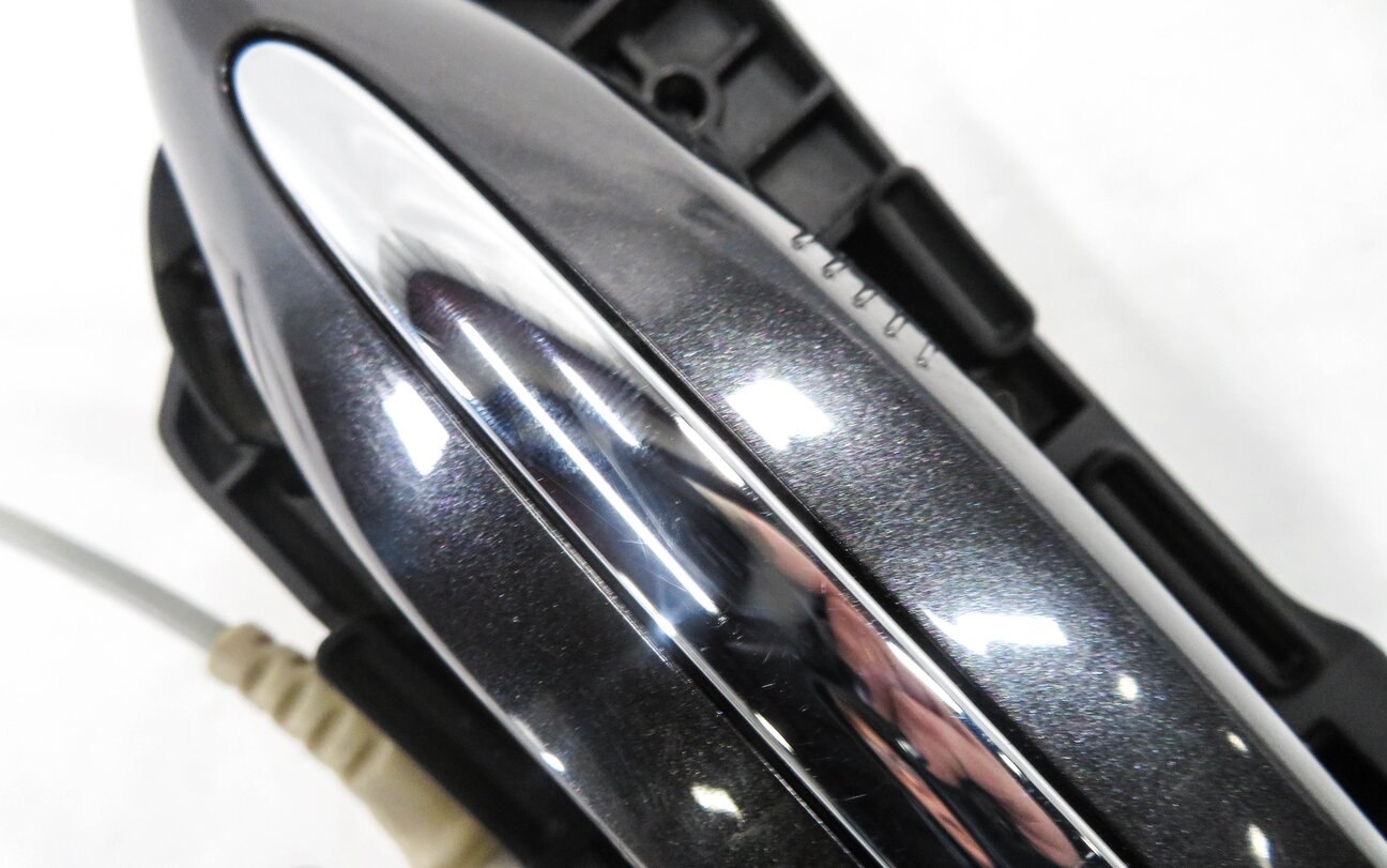 Thumbnail 8: 09-18 BMW 528i 535i 550i 740i 750i 760i RIGHT FRONT COMFORT DOOR HANDLE (GRAY)