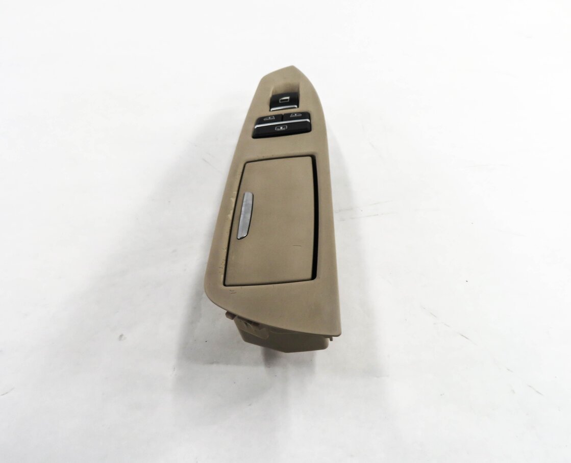 Thumbnail 4: 2011 BMW 750i (F01) RIGHT REAR DOOR SUN SHADE WINDOW SWITCH w/ ASH TRAY (OYSTER)