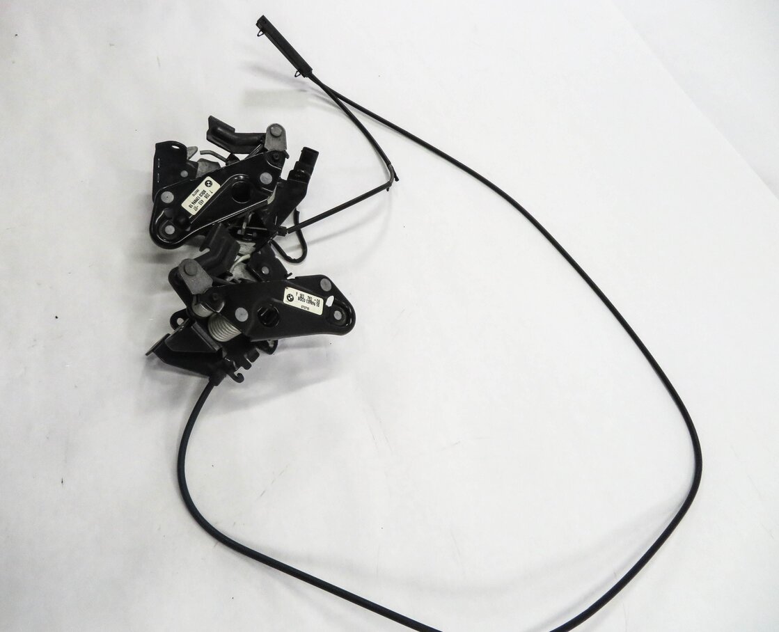 Thumbnail 4: 2011 BMW 750i (F01) FRONT LEFT & RIGHT LOWER HOOD LOCK LATCH SET w/ CABLE