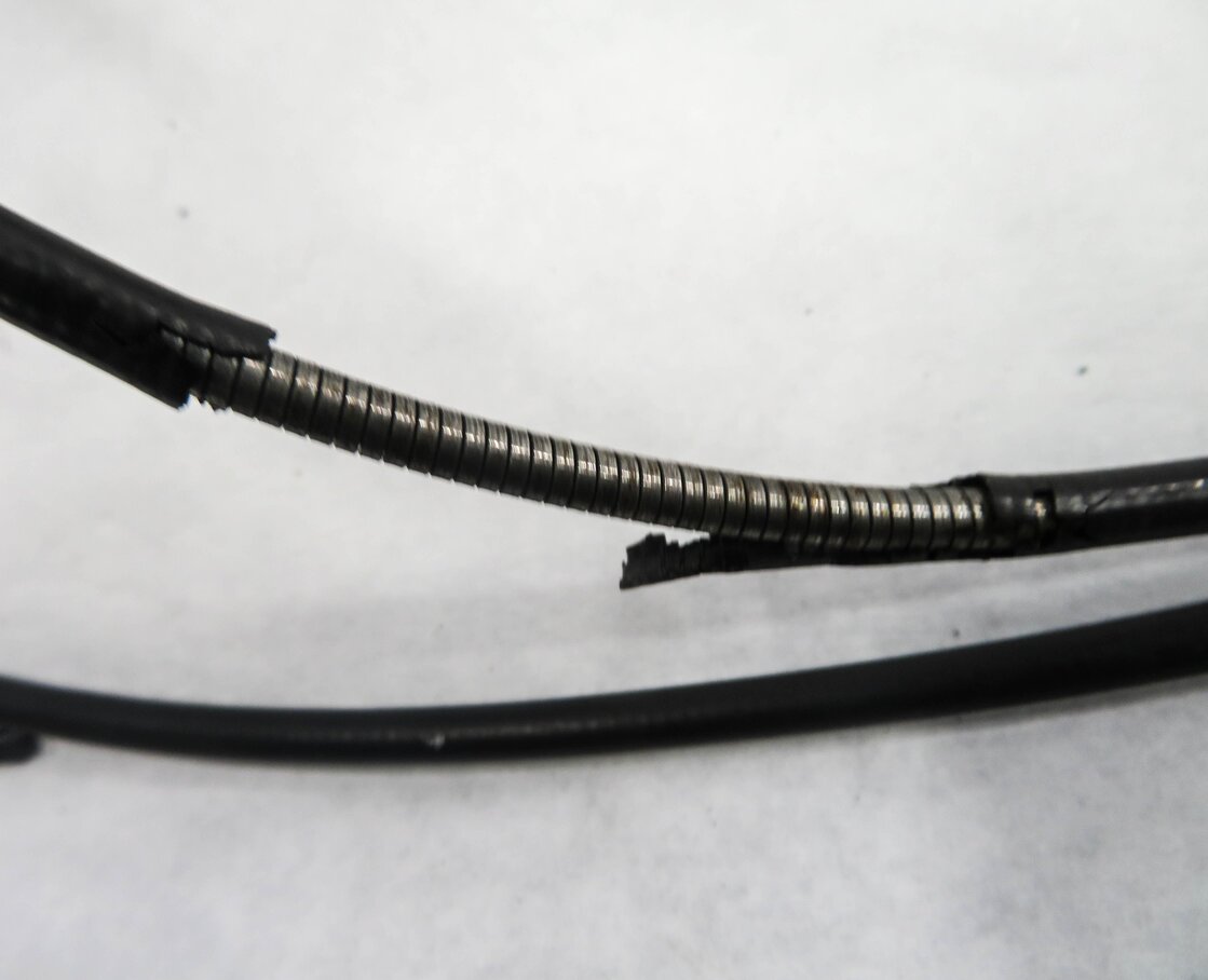 Thumbnail 7: 2011 BMW 750i (F01) FRONT LEFT & RIGHT LOWER HOOD LOCK LATCH SET w/ CABLE