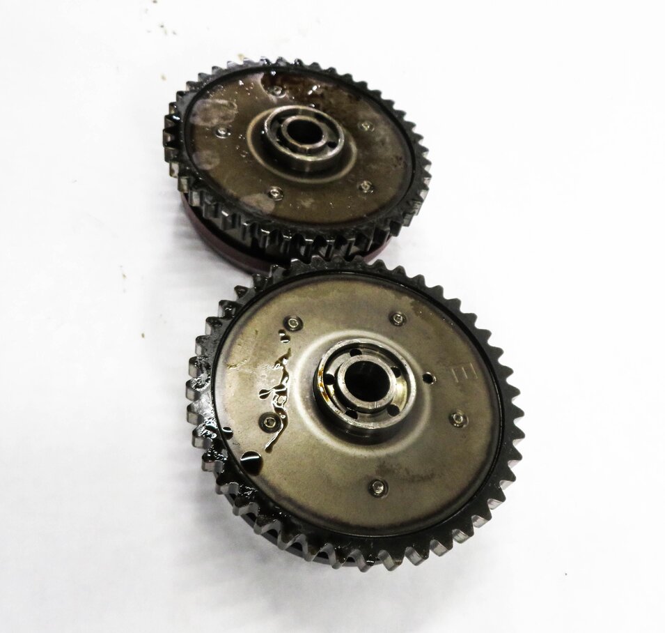 Thumbnail 5: 2011 BMW 750i (F01) 4.4L N63 TWIN TURBO - RIGHT ENGINE CAMSHAFT TIMING GEAR SET