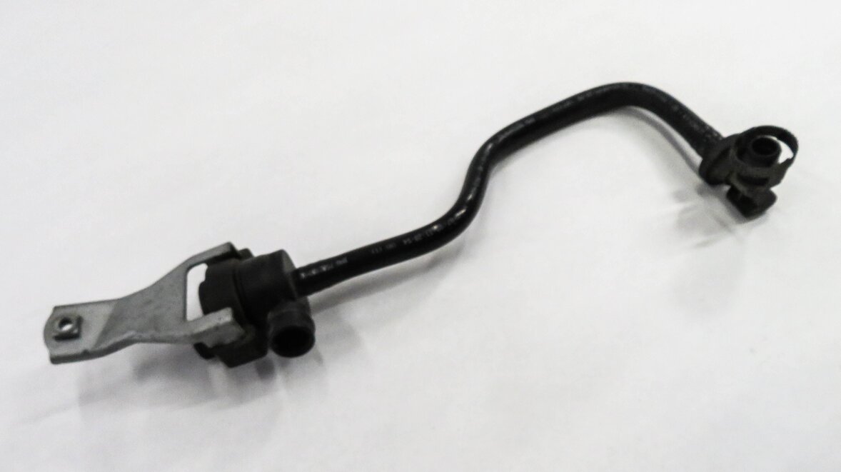 2011 BMW 750i (F01) 4.4L N63 TWIN TURBO ENGINE - FUEL TANK BREATHER PURGE VALVE