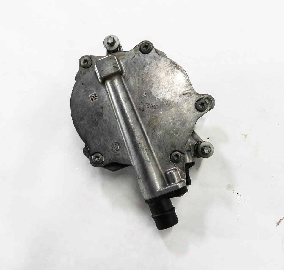 Thumbnail 6: 2010-2017 BMW 550i 650i 750i M5 M6 X5 X6 - 4.4L V8 TWIN TURBO BRAKE VACUUM PUMP