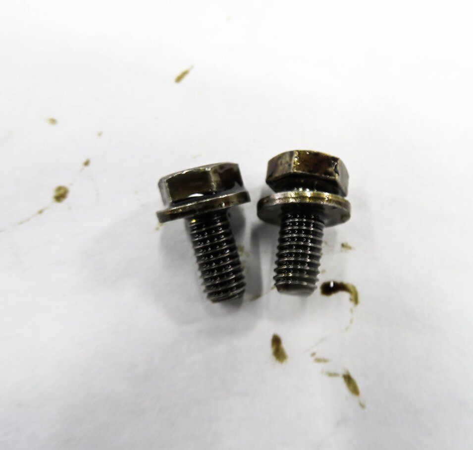 Thumbnail 7: 2011 BMW 750i (F01) 4.4L N63 TWIN TURBO ENGINE - VVT VANOS TIMING SOLENOID SET-2