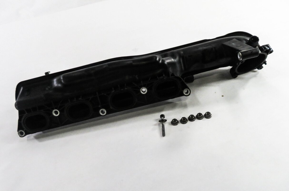 Thumbnail 1: 08-14 BMW 550i 650i 750i X5 X6 (F01 F10 E70 E71) 4.4L N63 RIGHT INTAKE MANIFOLD
