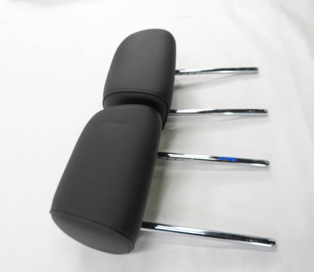 Thumbnail 4: 2011 BMW 535i (F10) REAR SEAT - LEFT & RIGHT (BLACK LEATHER) HEADREST SET-2