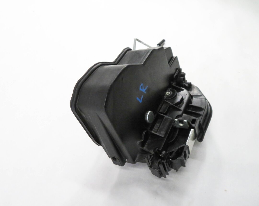 Thumbnail 3: 2010-2018 BMW E90 F30 F32 E60 F10 F01 F25 F26 E70 E71 - LEFT REAR DOOR LATCH