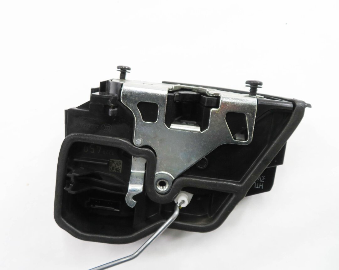 Thumbnail 6: 2010-2018 BMW E90 F30 F32 E60 F10 F01 F25 F26 E70 E71 - LEFT REAR DOOR LATCH