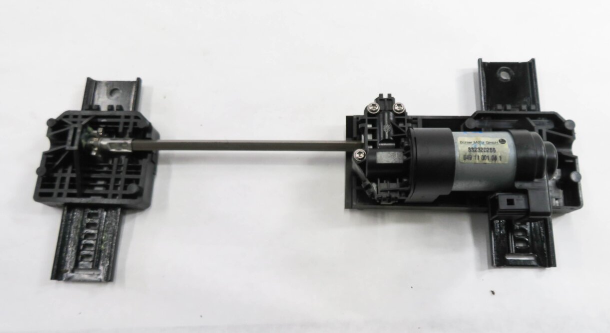 Thumbnail 4: 2011 BMW 535i (F10) RIGHT FRONT PASSENGER POWER SEAT ADJUSTMENT MOTOR SET-8