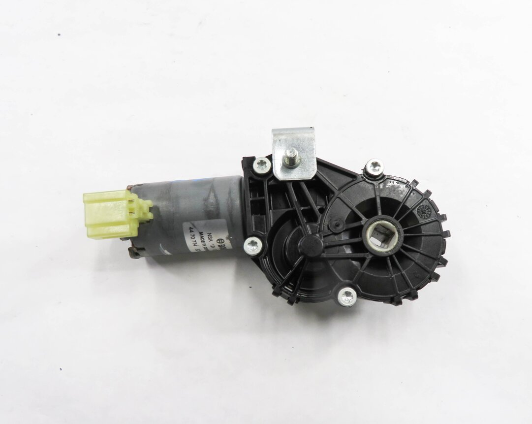 Thumbnail 5: 2011 BMW 535i (F10) RIGHT FRONT PASSENGER POWER SEAT ADJUSTMENT MOTOR SET-8