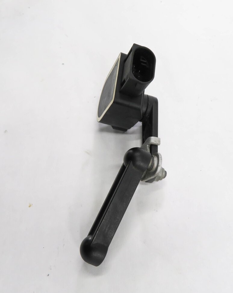 Thumbnail 3: 2011 BMW 535i (F10) LEFT FRONT DRIVER SUSPENSION HEIGHT LEVEL SENSOR