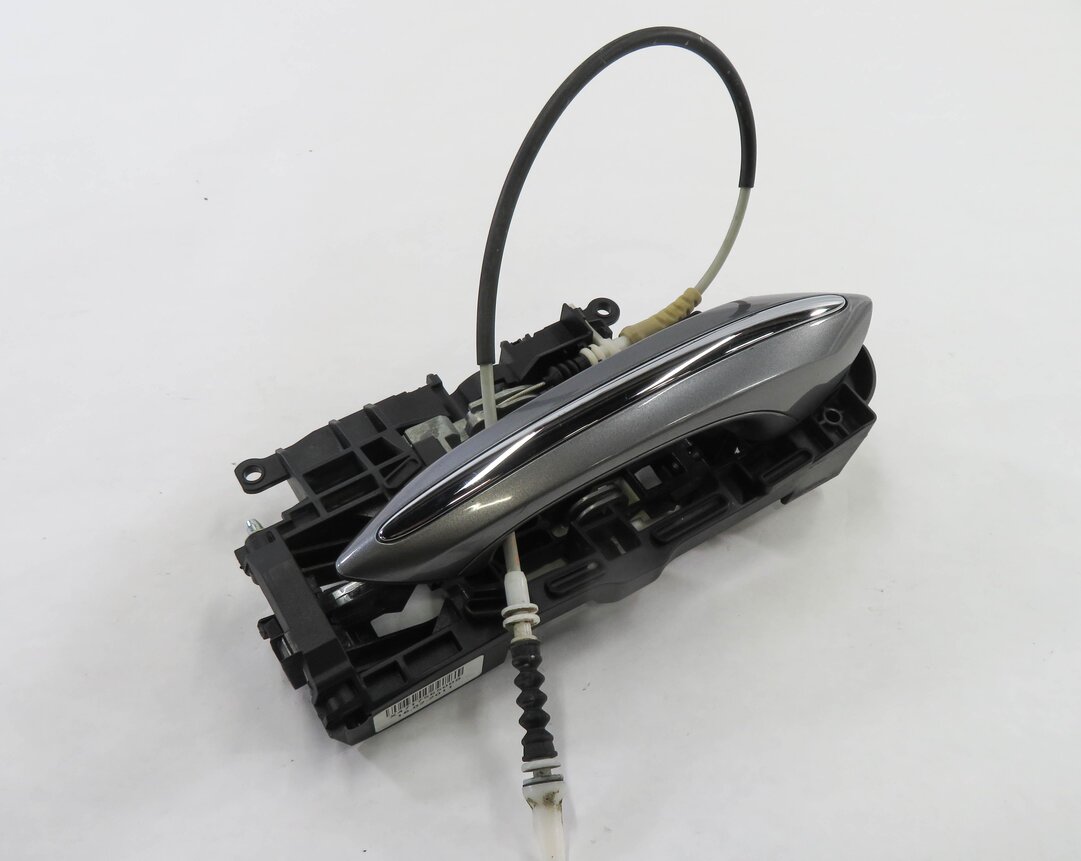 2011-2016 BMW 528i 535i 550i M5 (F10) RIGHT FRONT DOOR HANDLE w/ LIGHT (GRAY)