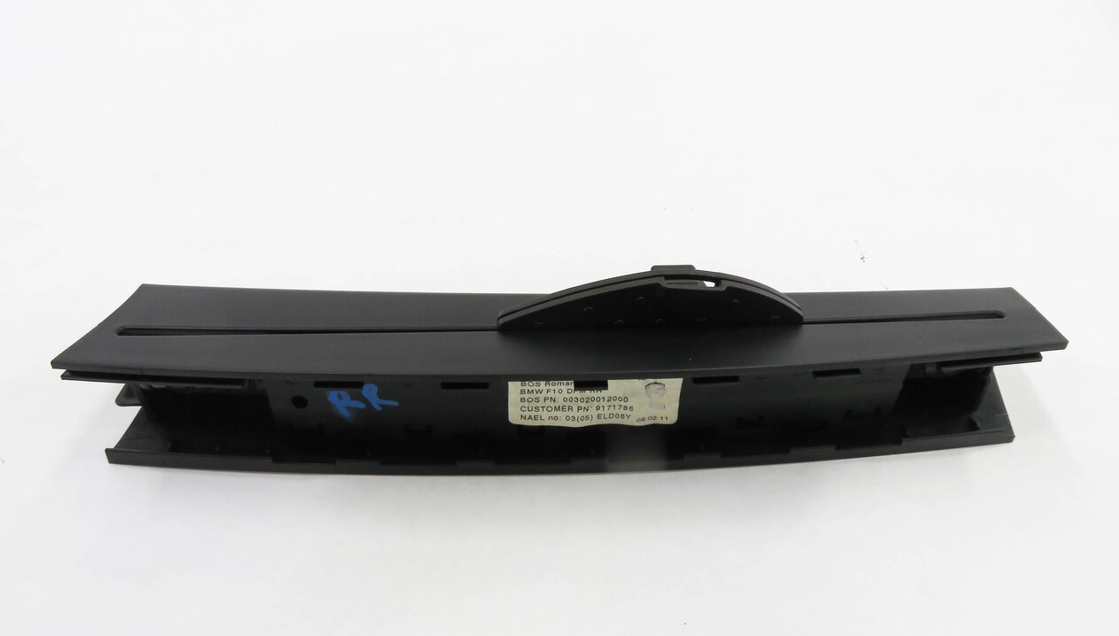 Thumbnail 4: 11-16 BMW 528i 535i 550i (F10) RIGHT REAR DOOR VENT WINDOW PRIVACY SHADE SCREEN