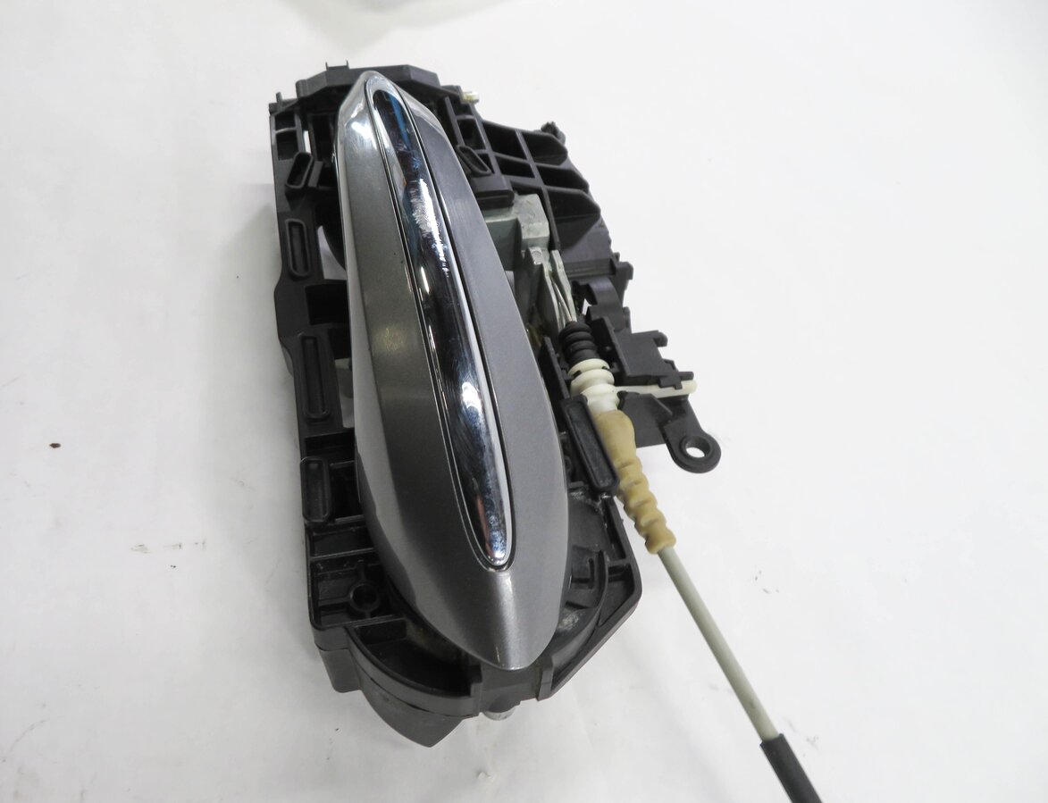 Thumbnail 4: 2011-2016 BMW 528i 535i 550i M5 (F10) RIGHT REAR DOOR HANDLE w/ LIGHT (GRAY A52)