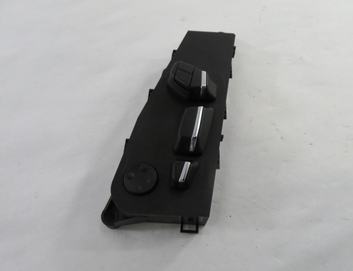 Thumbnail 5: 2011 BMW 535i (F10) LEFT FRONT DRIVER POWER SEAT ADJUSTMENT SWITCH