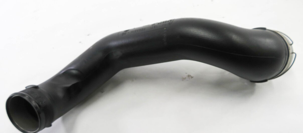 Thumbnail 2: 2011 BMW 535i (F10) 3.0L N55 TURBO - INTERCOOLER AIR INTAKE INDUCTION TRACT PIPE