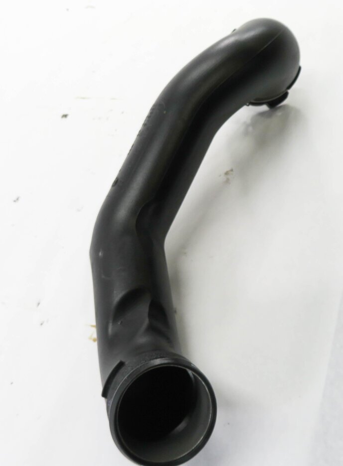 Thumbnail 4: 2011 BMW 535i (F10) 3.0L N55 TURBO - INTERCOOLER AIR INTAKE INDUCTION TRACT PIPE