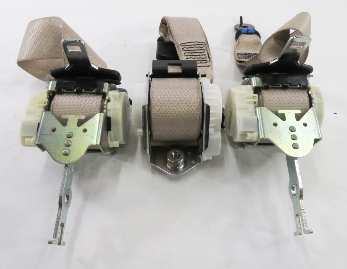 Thumbnail 4: 2012 BMW 535i (F10) REAR SEAT - LEFT CENTER RIGHT SEATBELT RETRACTOR SET (BEIGE)