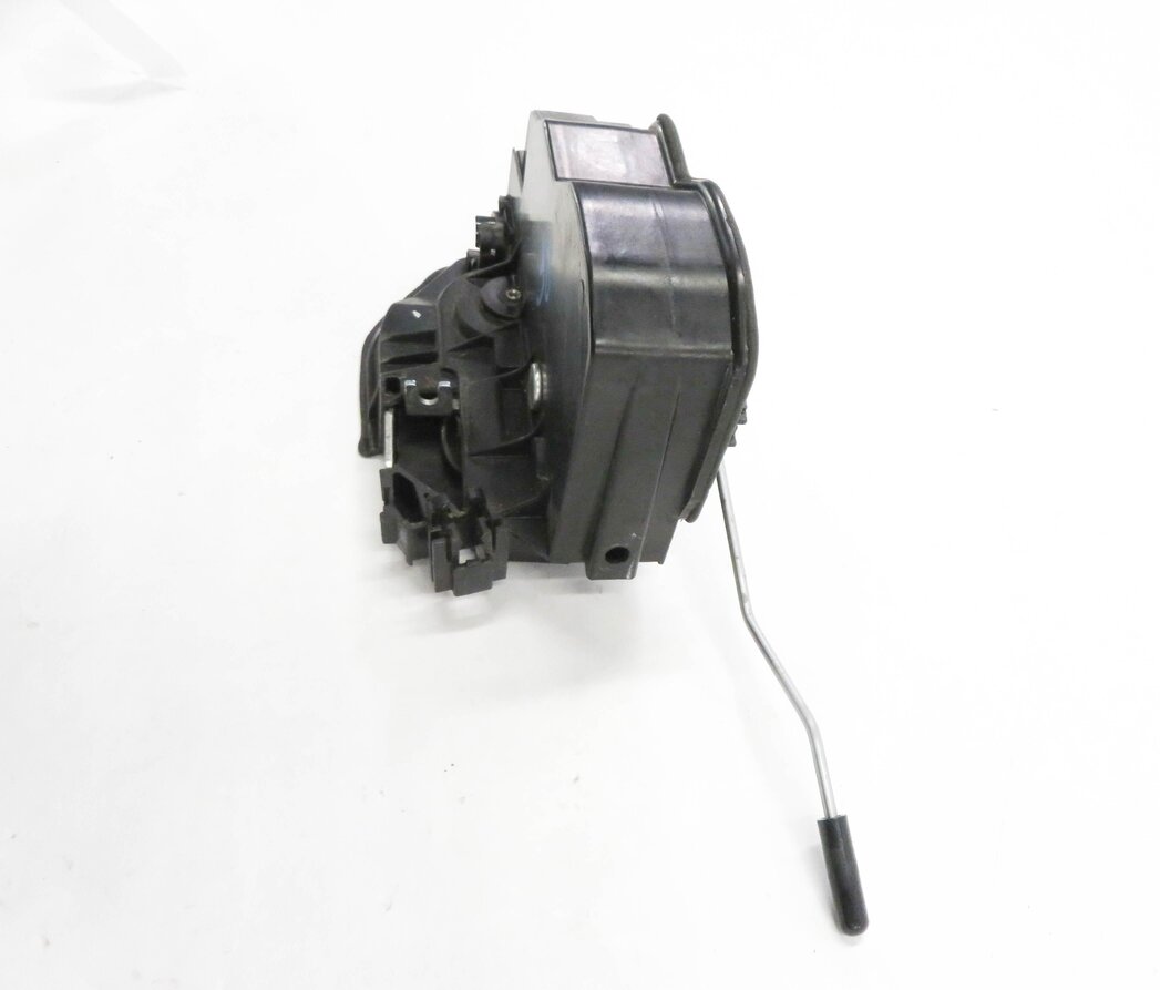 Thumbnail 4: 2009-2018 BMW 1/2/3/4/5/7/X1 X3 X4 (E87 E90 F01 F10) RIGHT FRONT DOOR LOCK LATCH