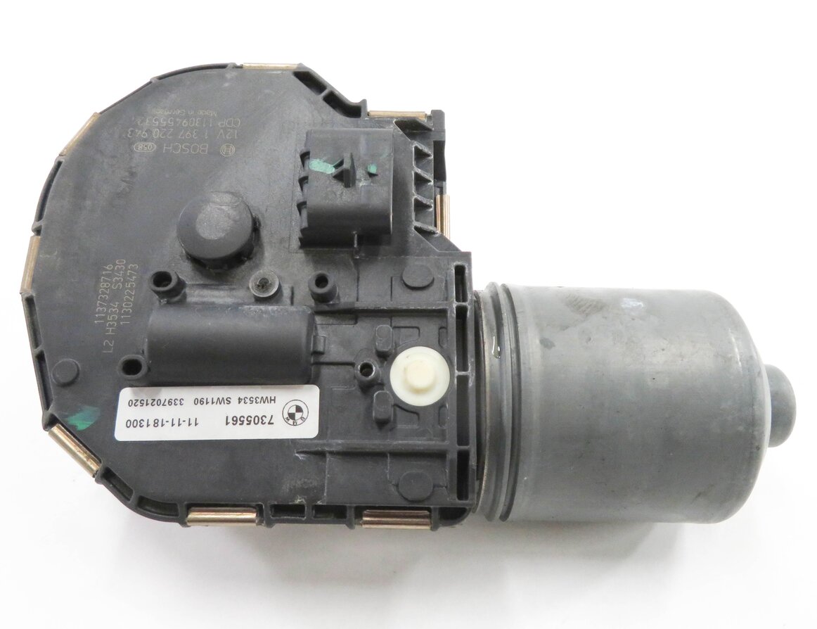 Thumbnail 2: 2010-2016 BMW M5 528i 535i 550i 740i 750i 760i (F01 F10) WINDSHIELD WIPER MOTOR
