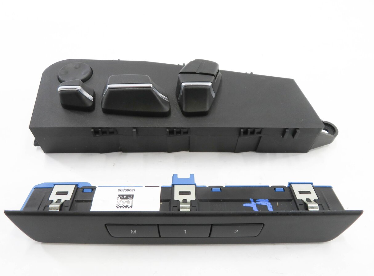 Thumbnail 2: 2012 BMW 535i (F10) LEFT FRONT DRIVER POWER MEMORY SEAT ADJUSTMENT SWITCH BUTTON