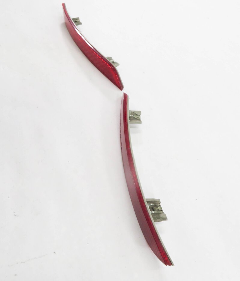 Thumbnail 4: 2012 BMW 535i (F10) REAR LEFT & RIGHT BUMPER MARKER REFLECTOR SET-2