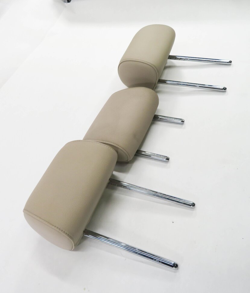 Thumbnail 3: 2012 BMW 535i (F10) REAR SEAT - LEFT / CENTER / RIGHT - HEADREST SET (OYSTER)