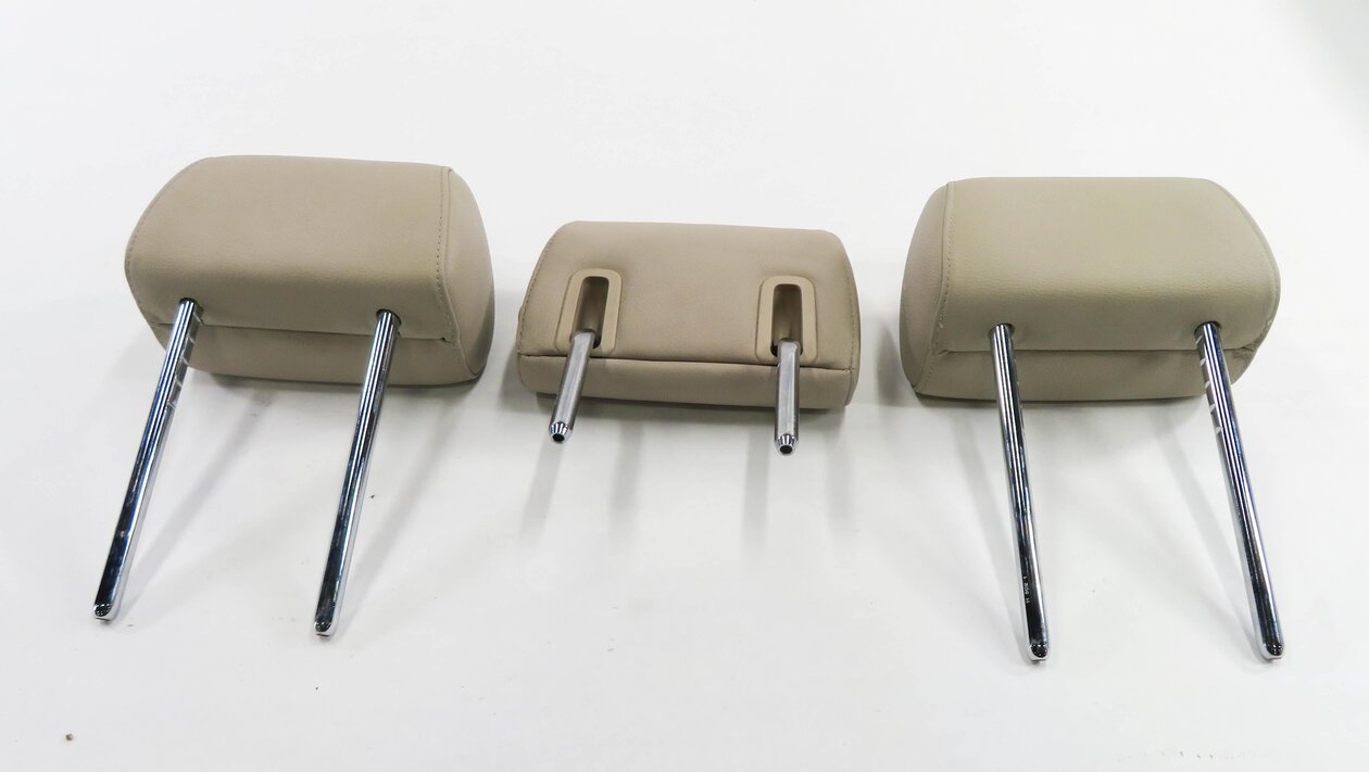 Thumbnail 6: 2012 BMW 535i (F10) REAR SEAT - LEFT / CENTER / RIGHT - HEADREST SET (OYSTER)