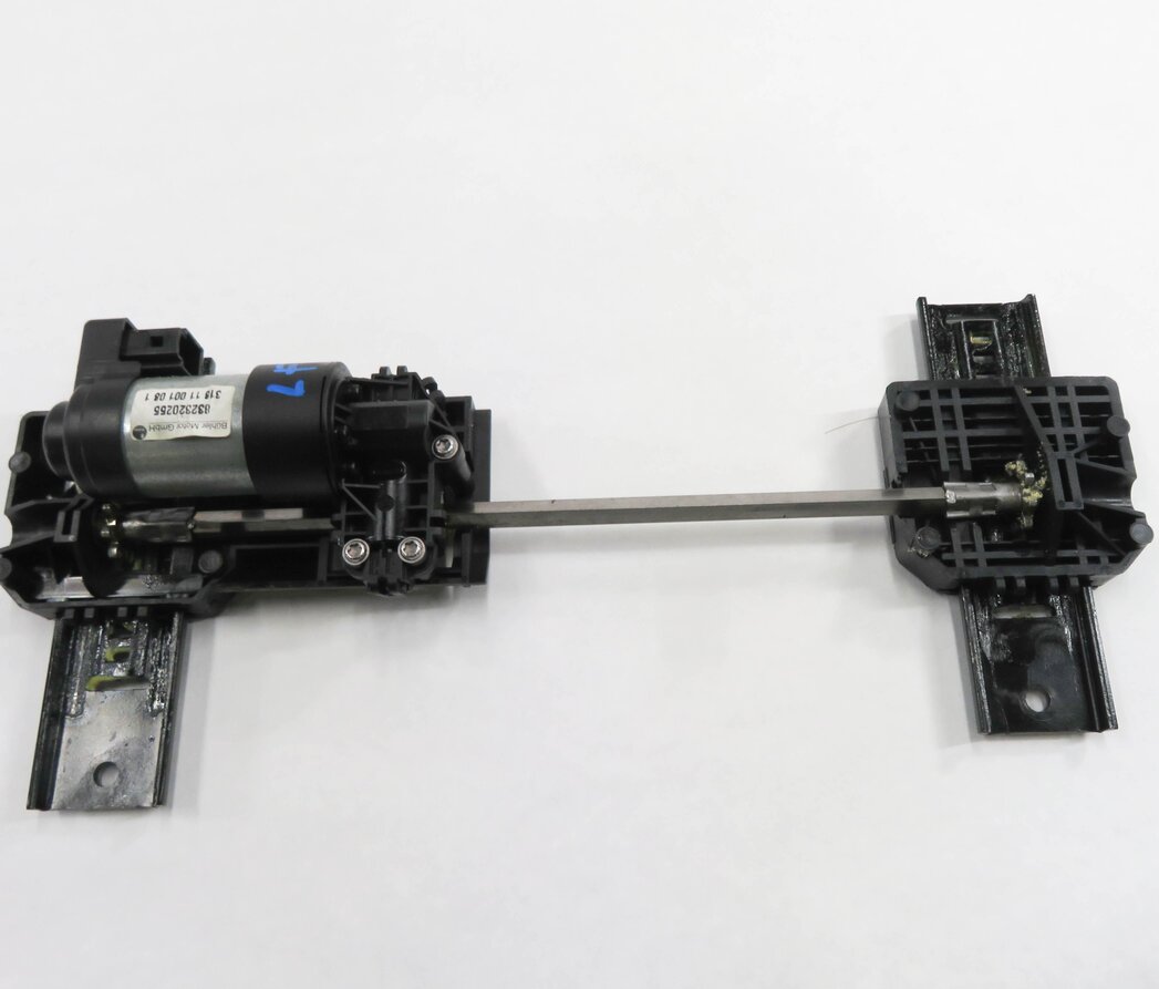 Thumbnail 4: 2012 BMW 535i (F10) LEFT FRONT DRIVER POWER SEAT ADJUSTMENT MOTOR SET-6