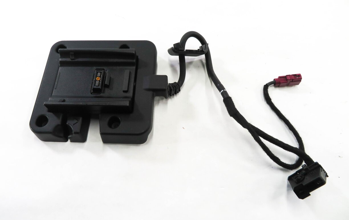 Thumbnail 2: 2008 RANGE ROVER SPORT (L320) CENTER CONSOLE CELL PHONE DOCK CRADLE CHARGER