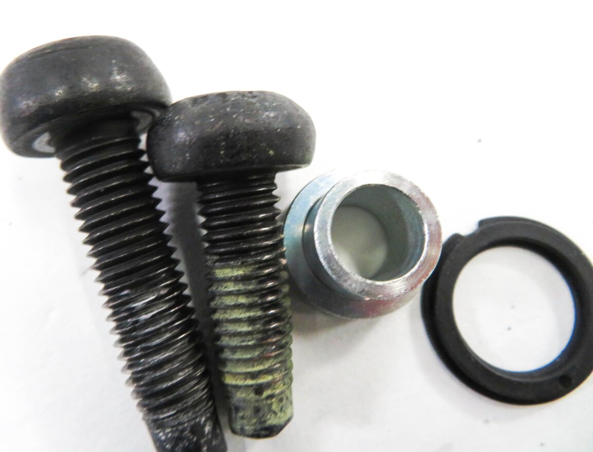 Thumbnail 8: 2008 RANGE ROVER SPORT (L320) 2nd ROW SEAT - LEFT SEATBELT RETRACTOR (BLACK)