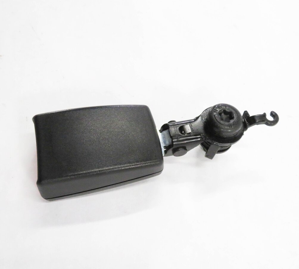Thumbnail 3: 2013 RANGE ROVER SPORT (L320) REAR CENTER SEAT SEATBELT BUCKLE RECEIVER