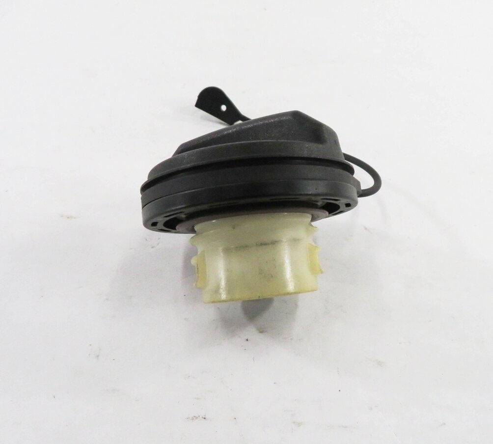 Thumbnail 5: 2013 RANGE ROVER SPORT (L320) GAS CAP FUEL TANK FILLER SCREW TOP LID