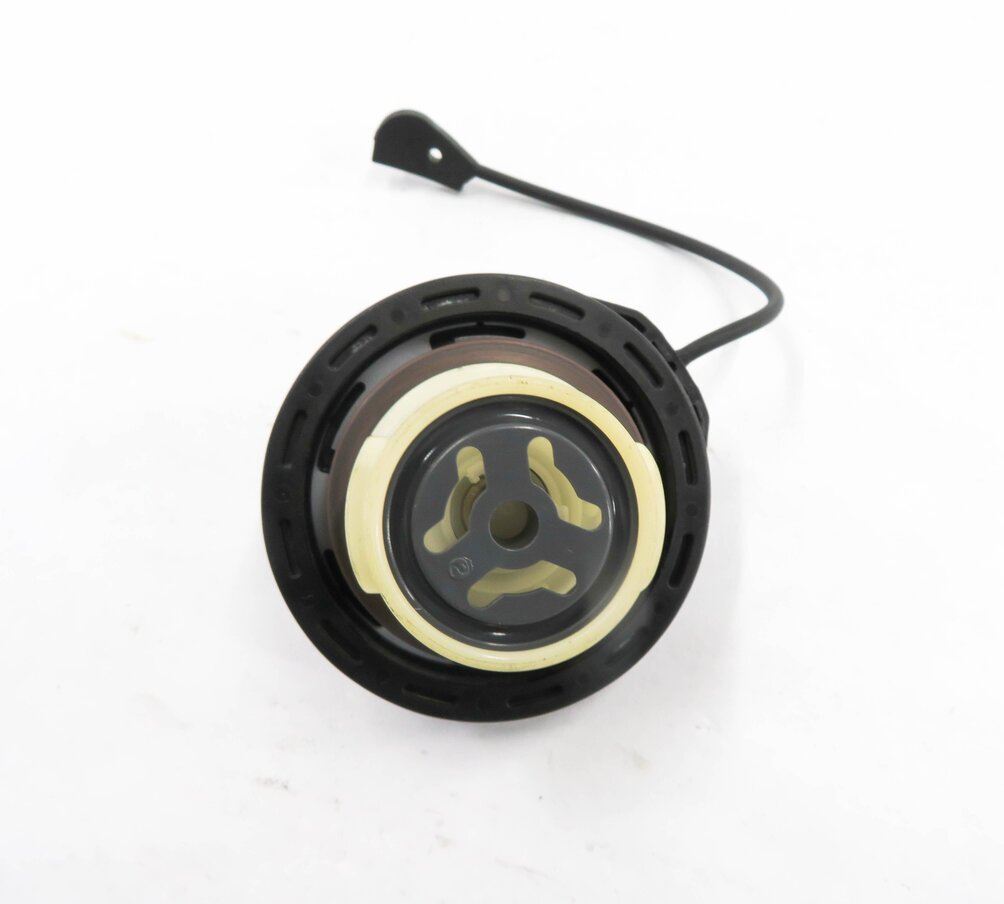 Thumbnail 6: 2013 RANGE ROVER SPORT (L320) GAS CAP FUEL TANK FILLER SCREW TOP LID