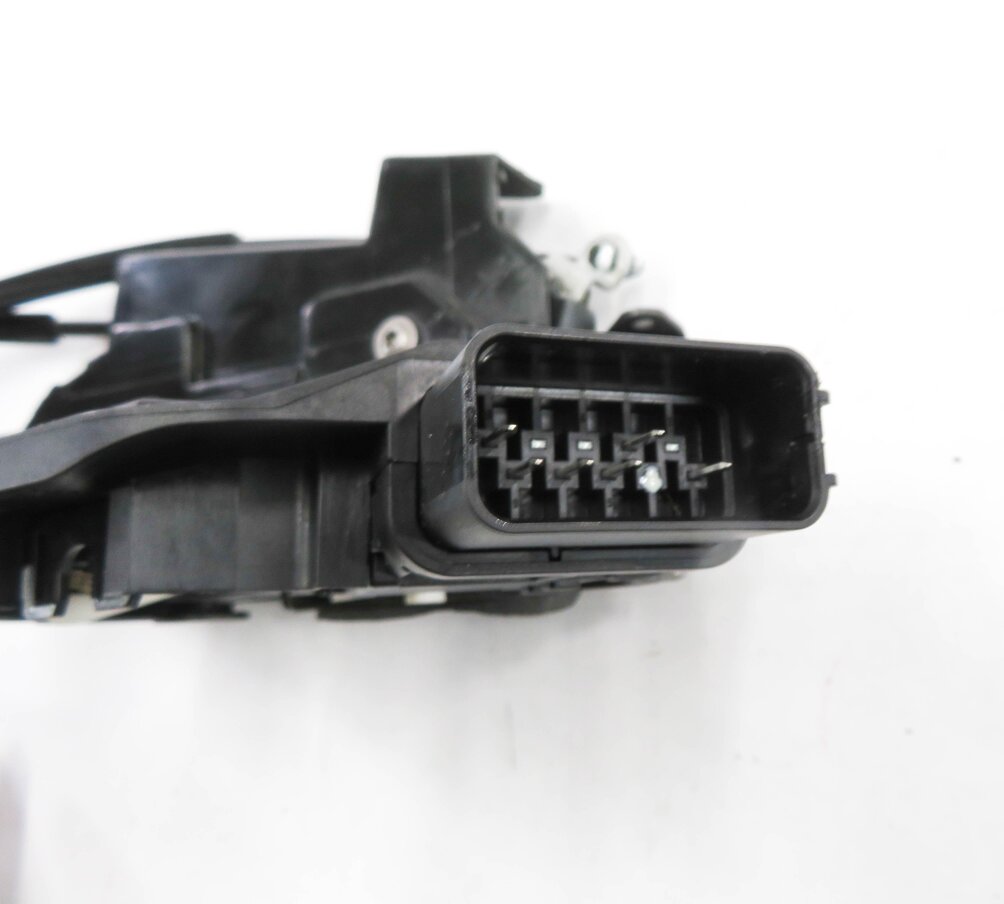 Thumbnail 7: 2010-2019 RANGE ROVER SPORT (L320) EVOQUE LR4 LEFT FRONT PASSIVE DOOR LOCK LATCH