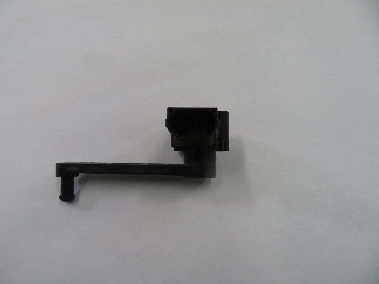 Thumbnail 2: 2013 RANGE ROVER SPORT (L320) RIGHT REAR SUSPENSION HEIGHT LEVEL SENSOR