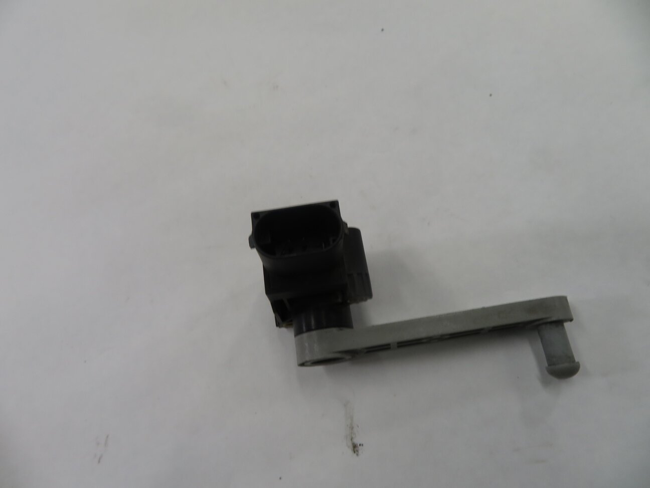 2013 RANGE ROVER SPORT (L320) LEFT FRONT DRIVER SUSPENSION HEIGHT LEVEL SENSOR