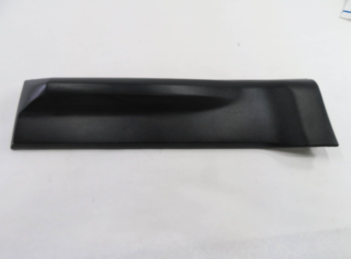 Thumbnail 2: 2013 RANGE ROVER SPORT (L320) RIGHT REAR DOOR MOULDING TRIM RUNNER