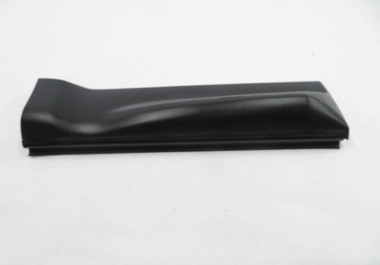 Thumbnail 5: 2013 RANGE ROVER SPORT (L320) RIGHT REAR DOOR MOULDING TRIM RUNNER