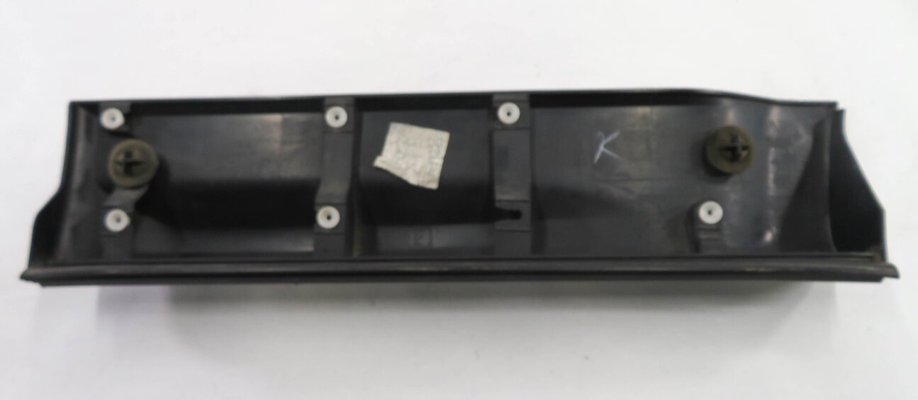 Thumbnail 6: 2013 RANGE ROVER SPORT (L320) RIGHT REAR DOOR MOULDING TRIM RUNNER