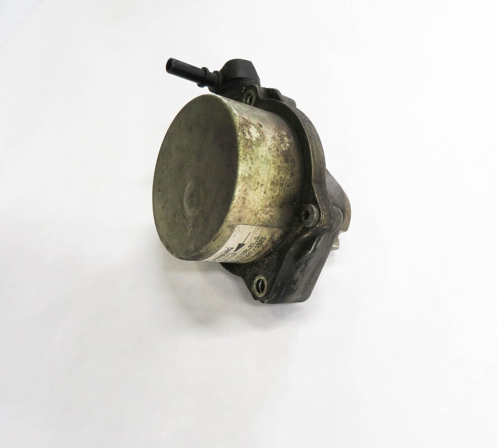Thumbnail 3: 2010-2019 RANGE ROVER SPORT LR4 JAGUAR XE XF XK - 3.0L / 5.0L BRAKE VACUUM PUMP