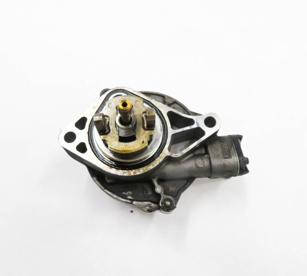 Thumbnail 6: 2010-2019 RANGE ROVER SPORT LR4 JAGUAR XE XF XK - 3.0L / 5.0L BRAKE VACUUM PUMP