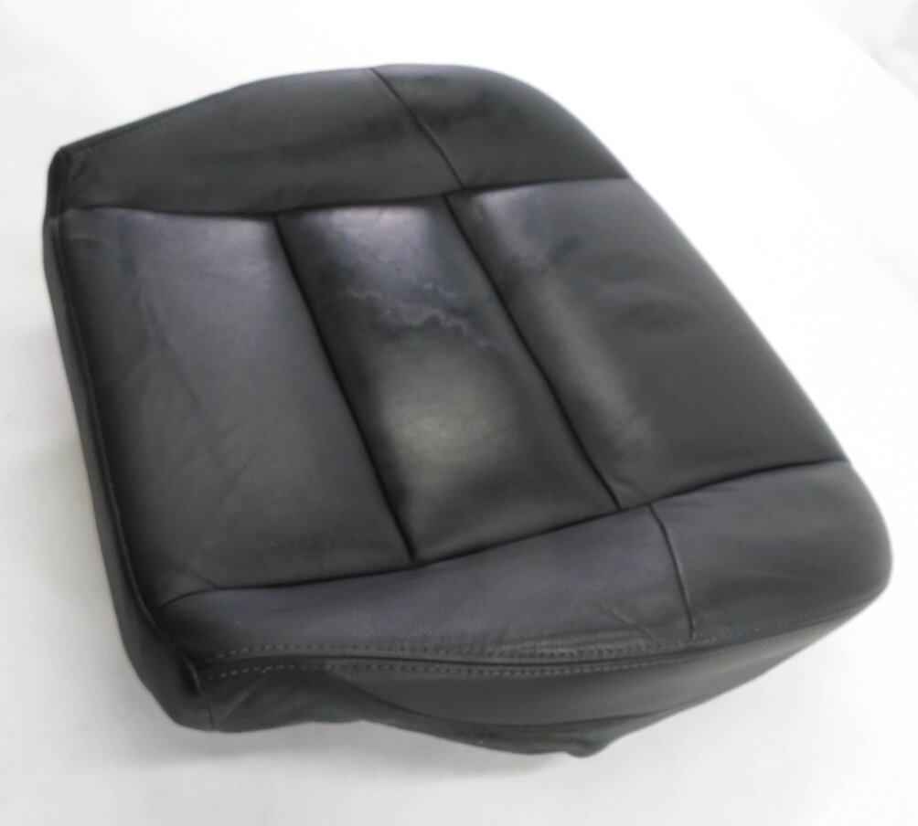 Thumbnail 3: 2013 RANGE ROVER SPORT (L320) PASSENGER LOWER BOTTOM HEATED SEAT CUSHION (BLACK)