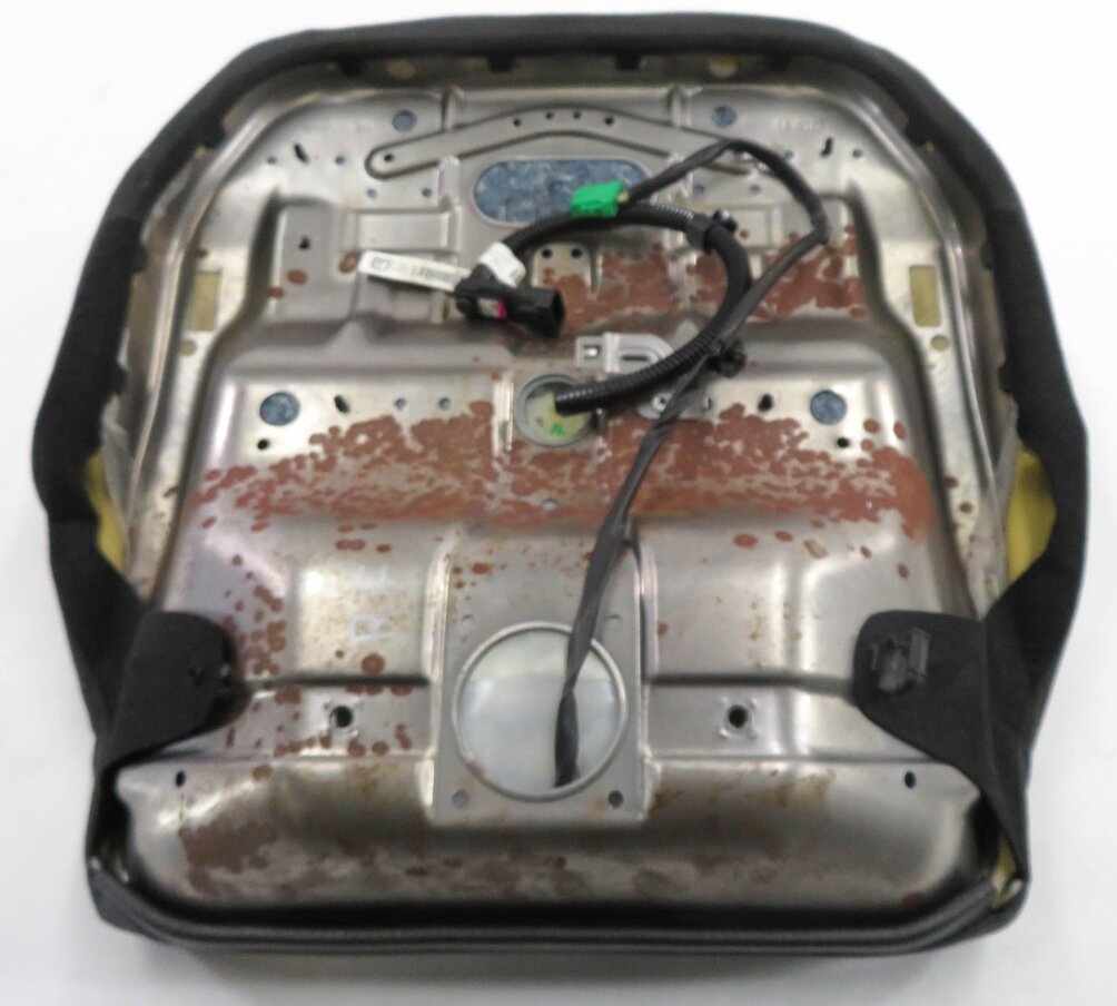 Thumbnail 6: 2013 RANGE ROVER SPORT (L320) PASSENGER LOWER BOTTOM HEATED SEAT CUSHION (BLACK)