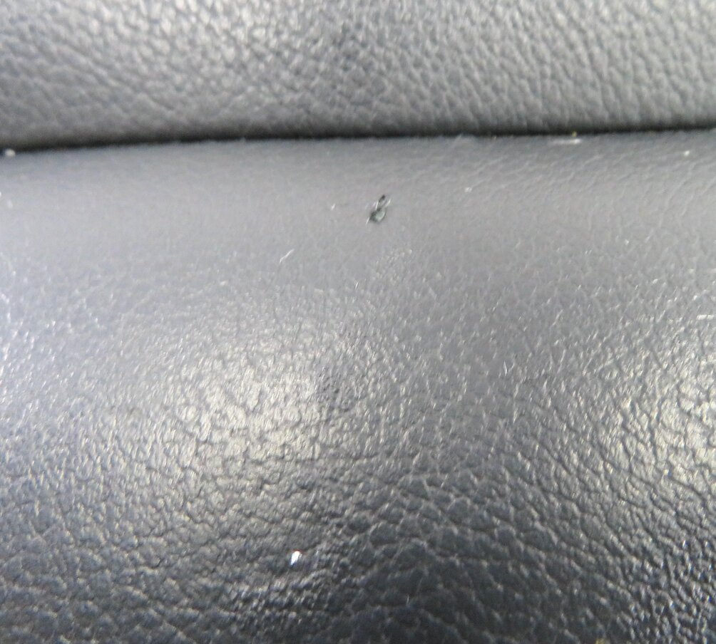 Thumbnail 9: 2013 RANGE ROVER SPORT (L320) PASSENGER LOWER BOTTOM HEATED SEAT CUSHION (BLACK)