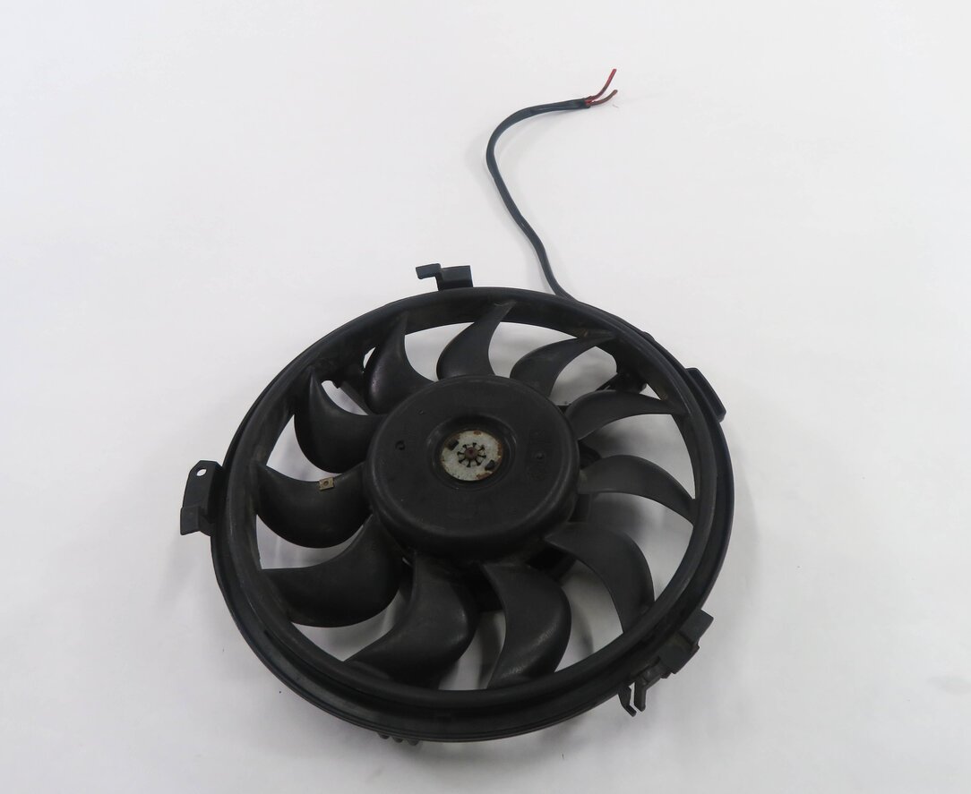 Thumbnail 2: 2004-2009 AUDI S4 RS4 (B7) RIGHT SIDE RADIATOR COOLING FAN BLADE MOTOR