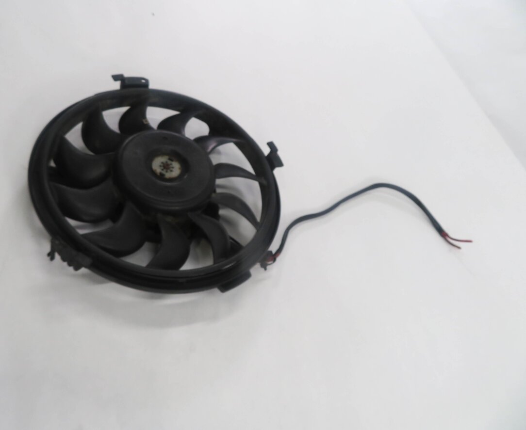 Thumbnail 3: 2004-2009 AUDI S4 RS4 (B7) RIGHT SIDE RADIATOR COOLING FAN BLADE MOTOR