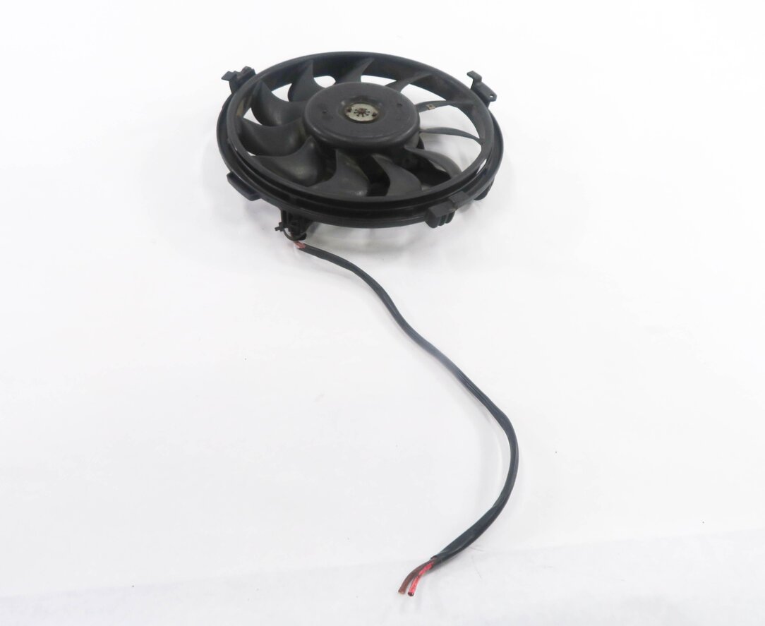 Thumbnail 5: 2004-2009 AUDI S4 RS4 (B7) RIGHT SIDE RADIATOR COOLING FAN BLADE MOTOR